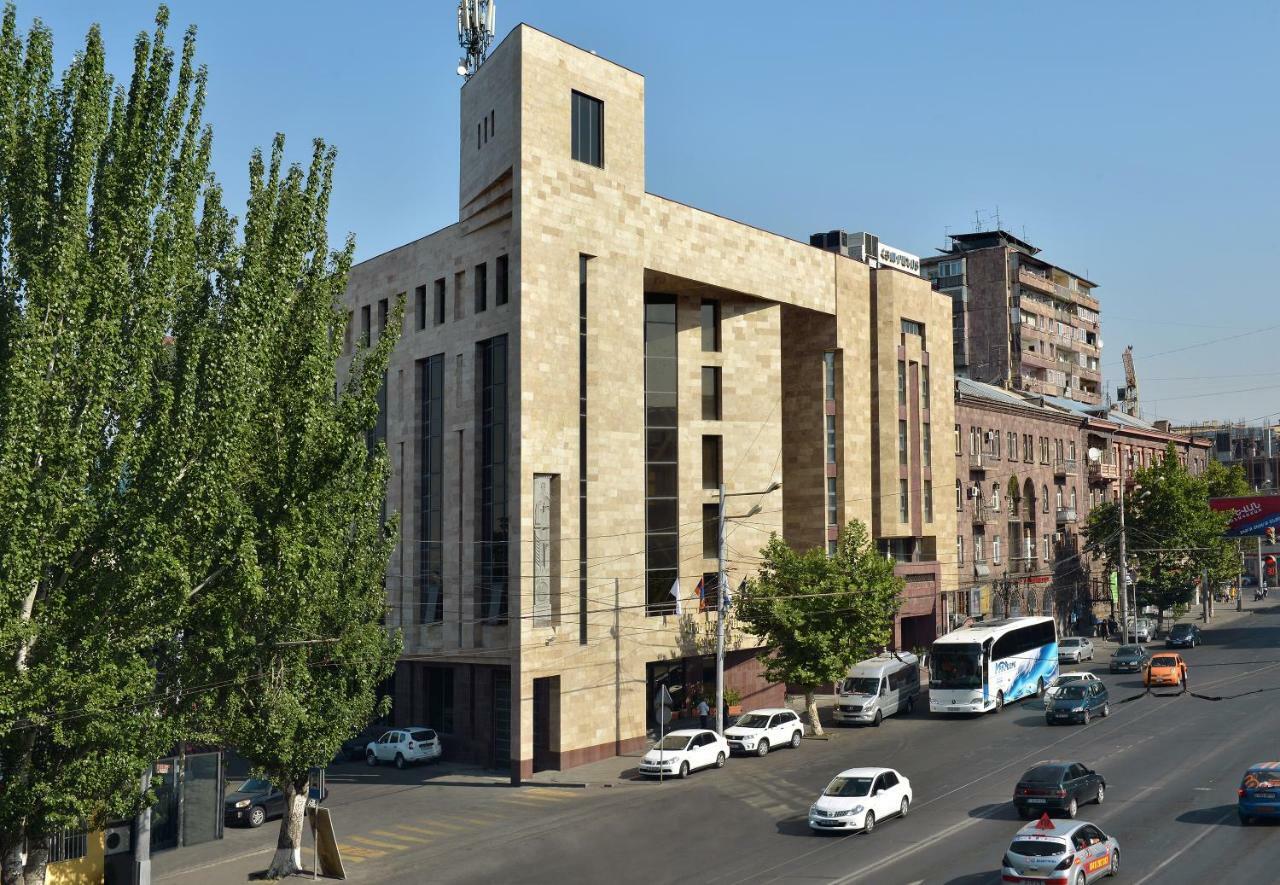 Ani Central Inn Yerevan Exterior photo